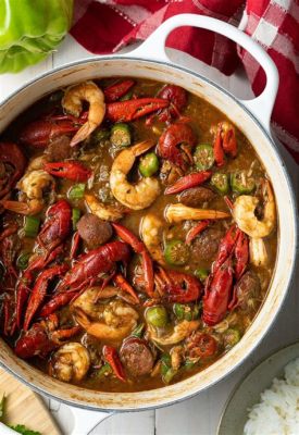  ¡El Gumbo de Nueva Orleans: Una Sinfonía Cremosa de Sabores Cajun y Marismos del Bayou!